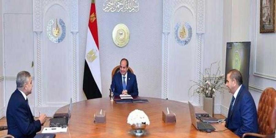 السيسي يطلع على تطورات حركة الملاحة بقناة السويس - نبض مصر