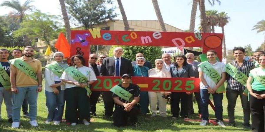 عمداء كليات جامعة القاهرة يستقبلون الطلاب الجدد بأنشطة تعريفية مميزة مع انطلاق العام الدراسي - نبض مصر