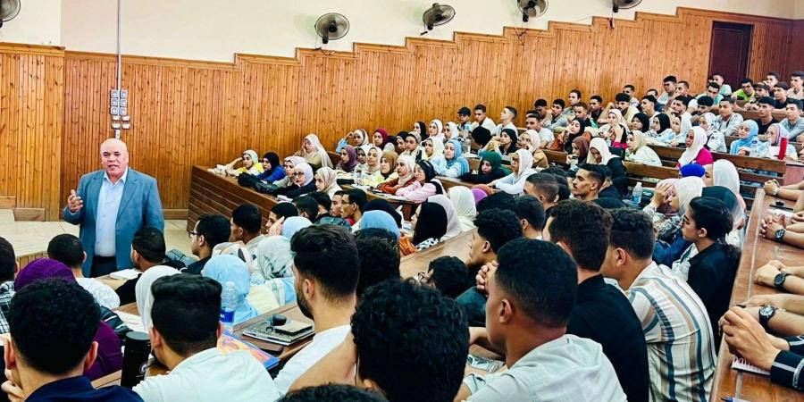 رئيس الدلتا التكنولوجية يتابع انتظام العملية التعليمية للطلاب الجُدد - نبض مصر