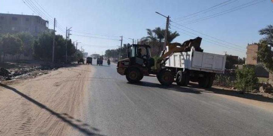 محافظ أسيوط: استمرار حملات النظافة ورفع المخلفات والقمامة بقرى مركز أبوتيج - نبض مصر