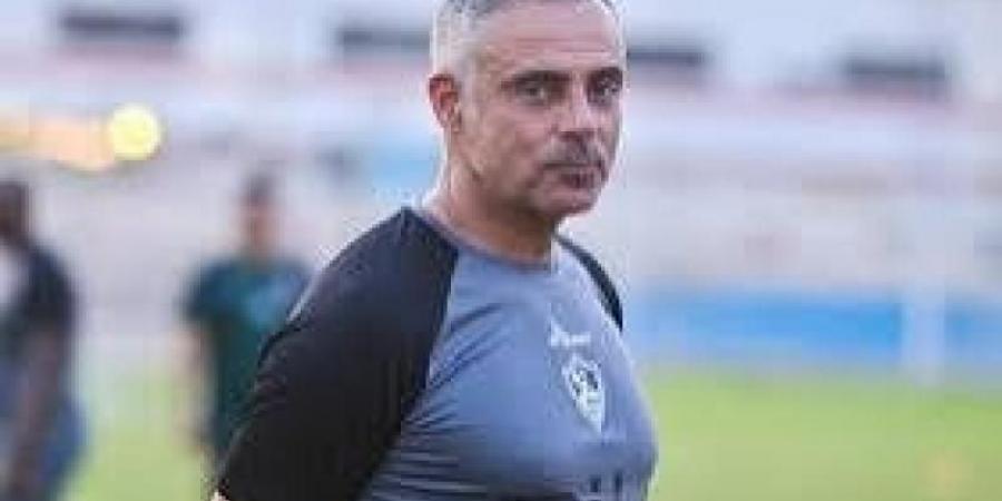 جوزيه جوميز يلقي محاضرة فنية للاعبي الزمالك قبل نهائي السوبر المصري - نبض مصر